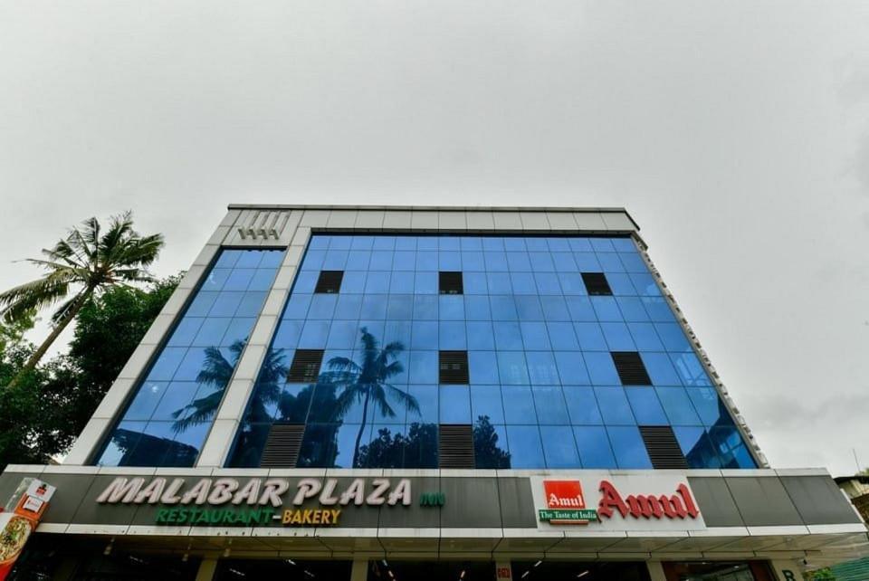 Malabar Plaza Inn Kochi Ngoại thất bức ảnh