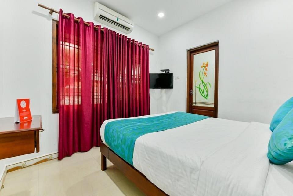 Malabar Plaza Inn Kochi Ngoại thất bức ảnh